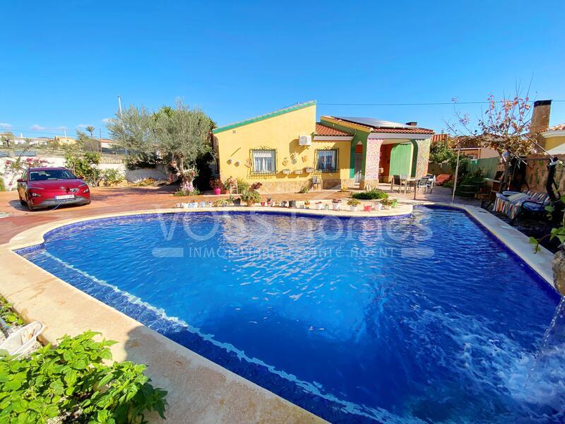 VH2461: Villa for Sale in Urcal, Almería