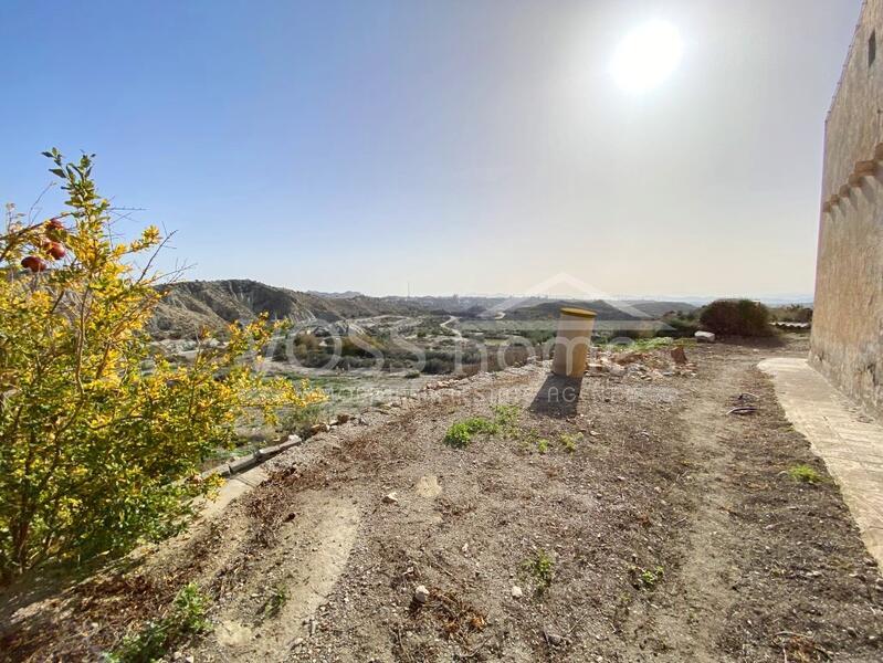 VH2476: Country House / Cortijo for Sale in Huércal-Overa Countryside