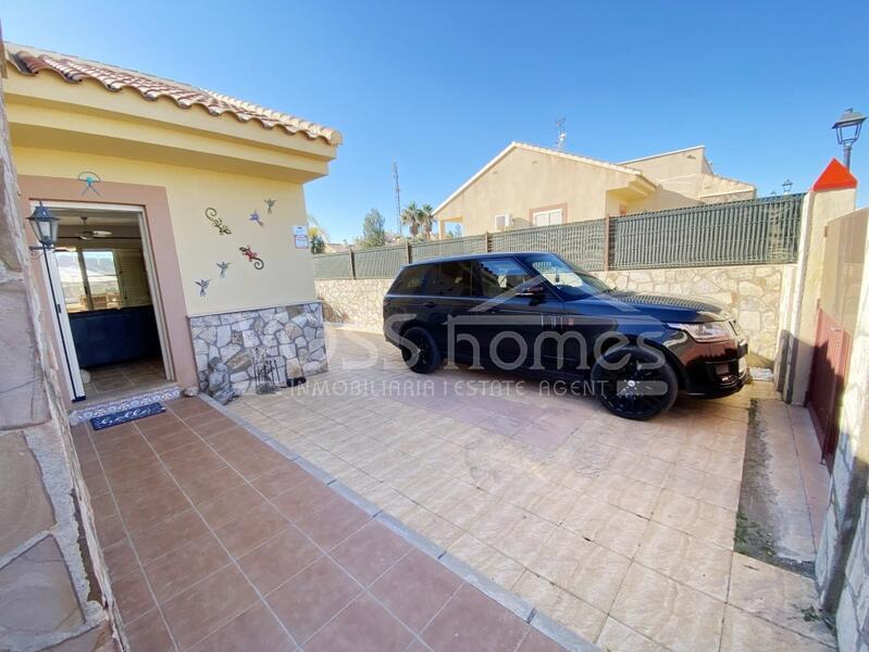 VH2491: Villa for Sale in La Alfoquia Area