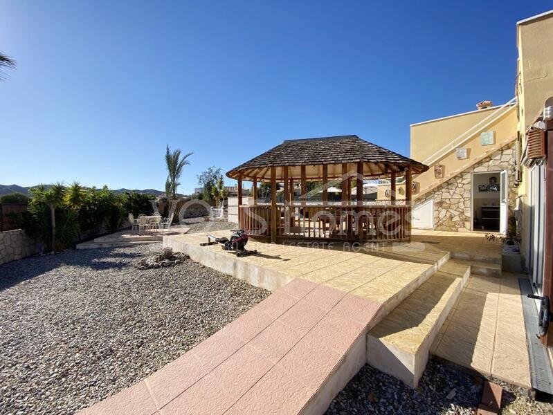 VH2491: Villa for Sale in La Alfoquia Area