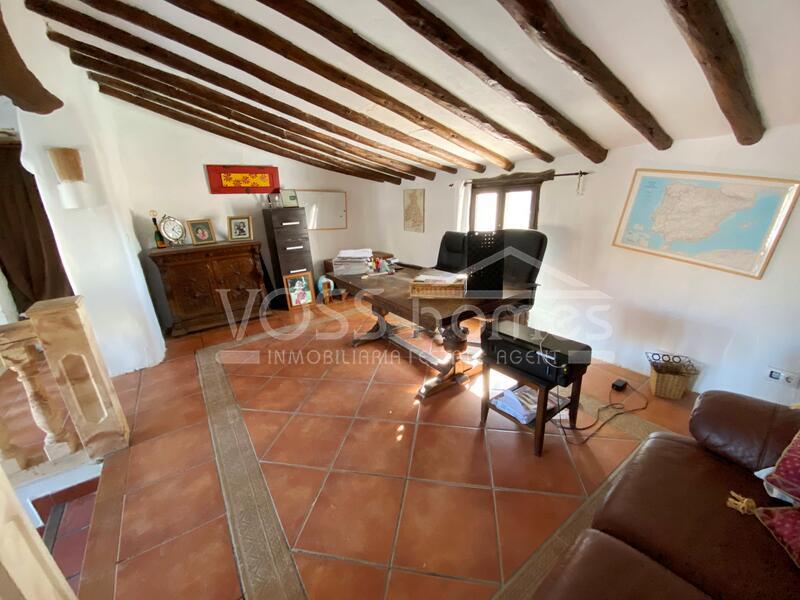 VH2494: Country House / Cortijo for Sale in Huércal-Overa Countryside