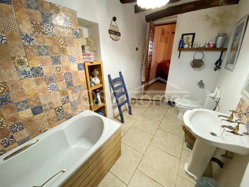 VH2494: Country House / Cortijo for Sale in Huércal-Overa Countryside