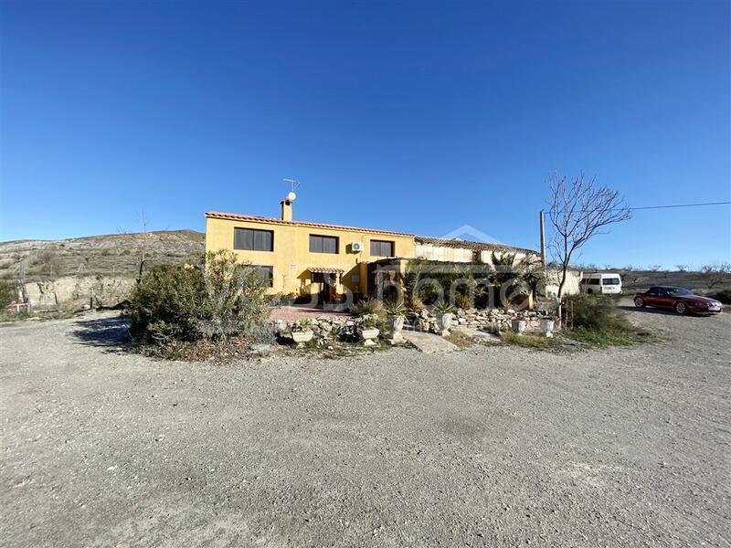 VH2495: Country House / Cortijo for Sale in Taberno Area