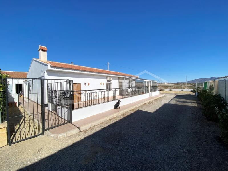 VH2496: Village / Town House for Sale in Huércal-Overa Villages