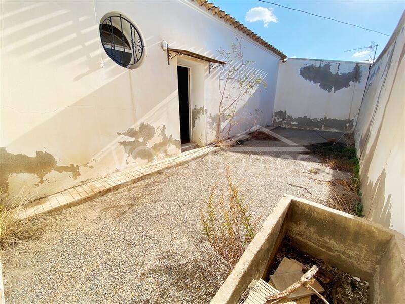 VH2499: Country House / Cortijo for Sale in La Alfoquia Area