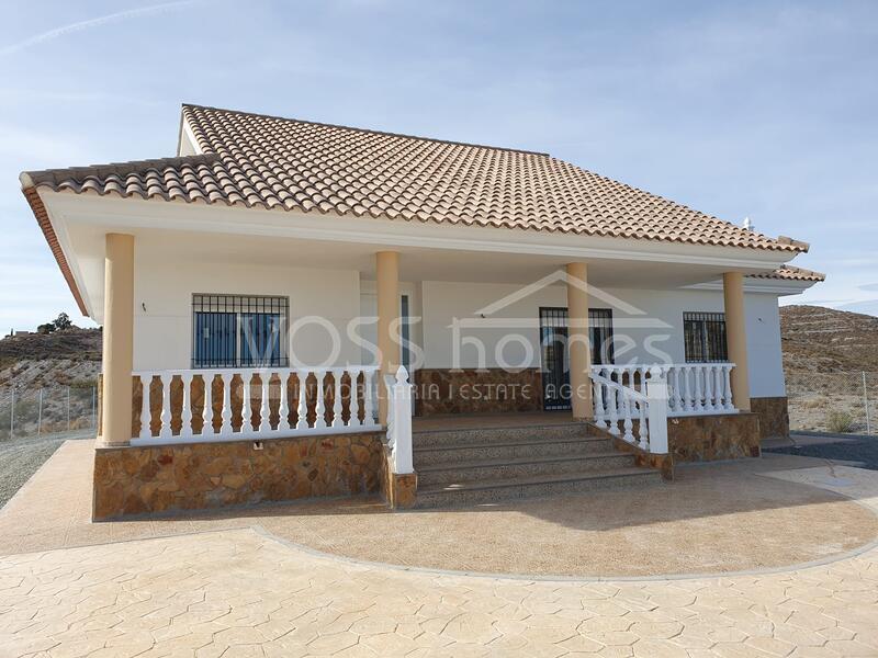 VH2502: 5 Bedroom Villa for Sale