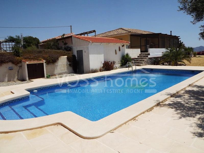 VHR1556: 4 Bedroom Villa for Rent