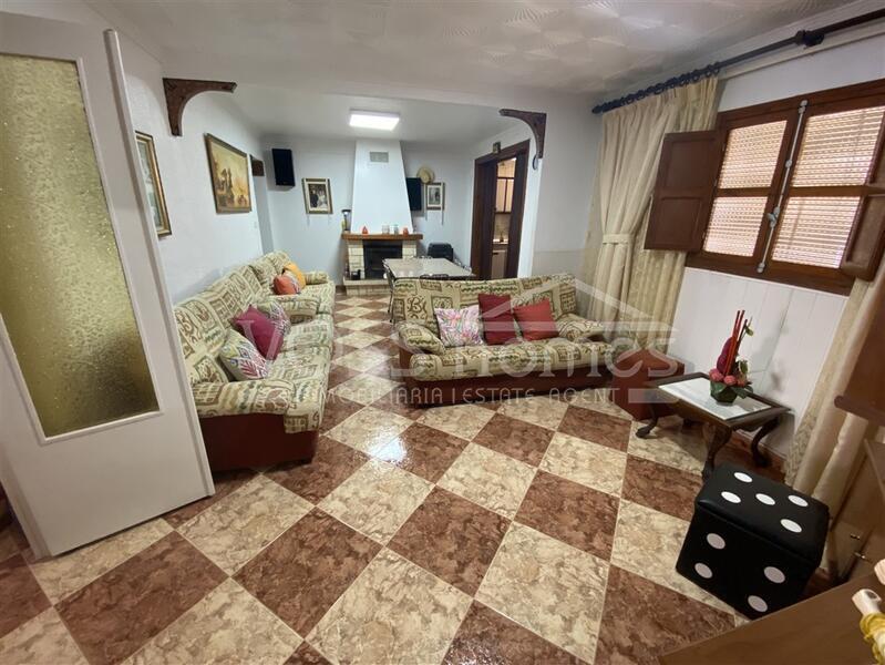 VHR2353: Country House / Cortijo for Rent in Huércal-Overa, Almería