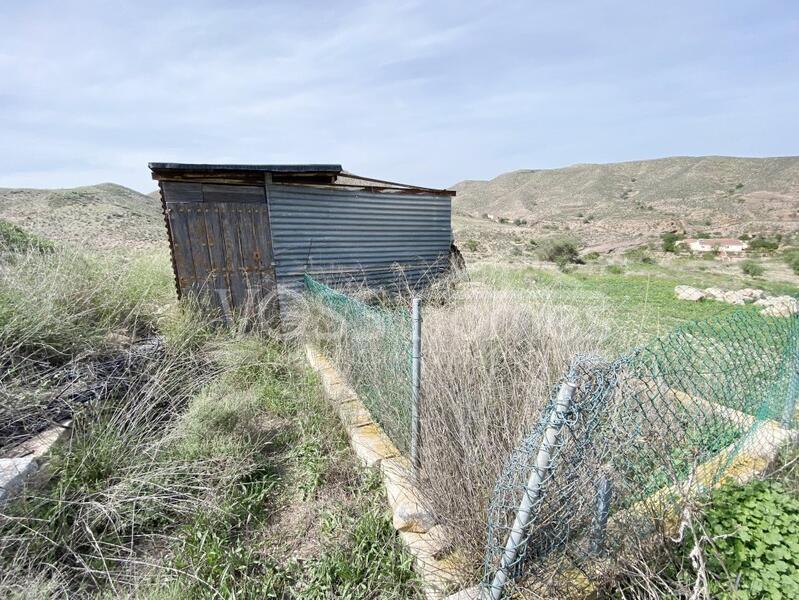 VHR2396: Maison de campagne a louer dans Zone de Taberno