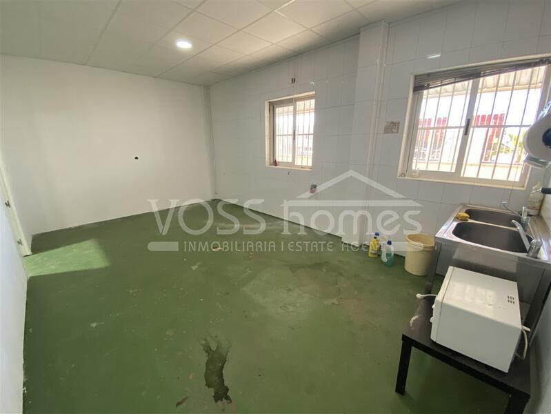 VHR2443: Commercial for Rent in Huércal-Overa, Almería